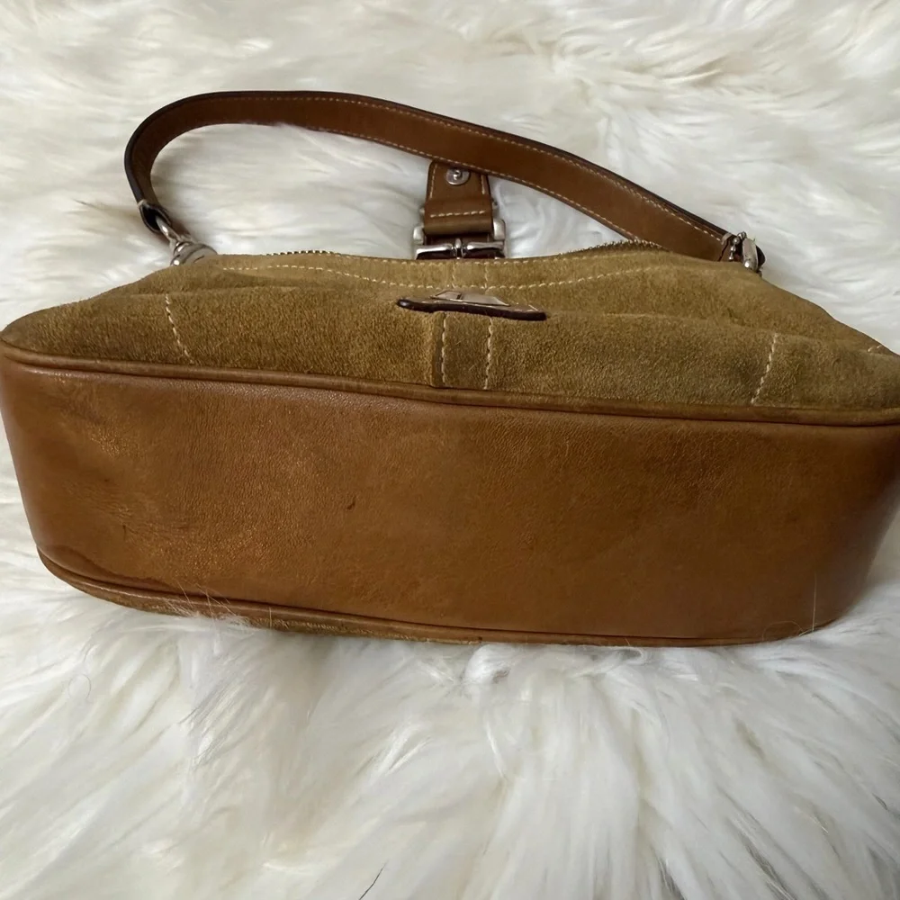 Vintage Coach Hampton Demi Buckle Suede Bag 7558